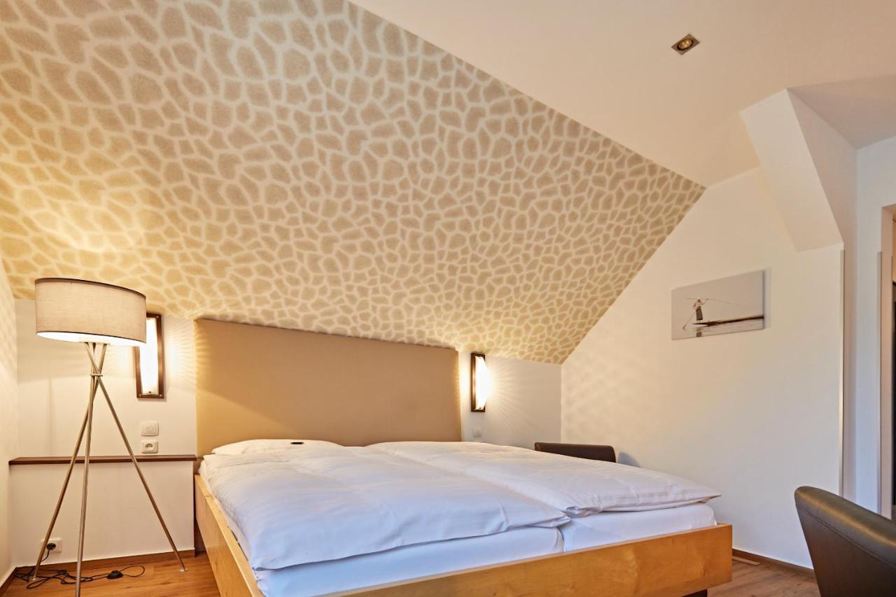 Hotel Zur Wartburg Реда-Віденбрюк Екстер'єр фото
