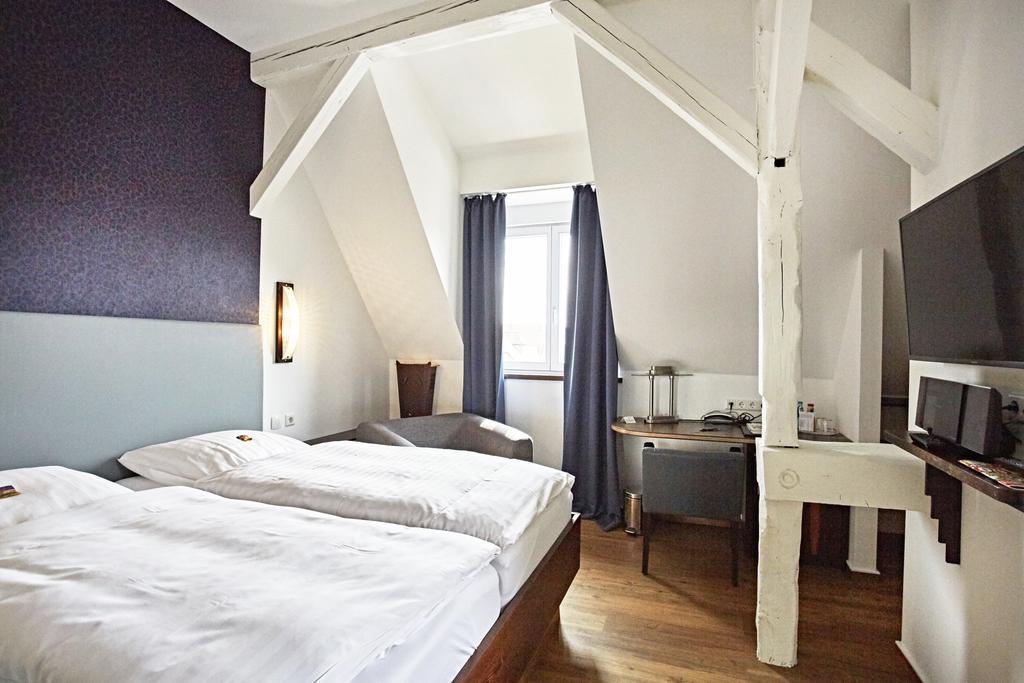 Hotel Zur Wartburg Реда-Віденбрюк Екстер'єр фото