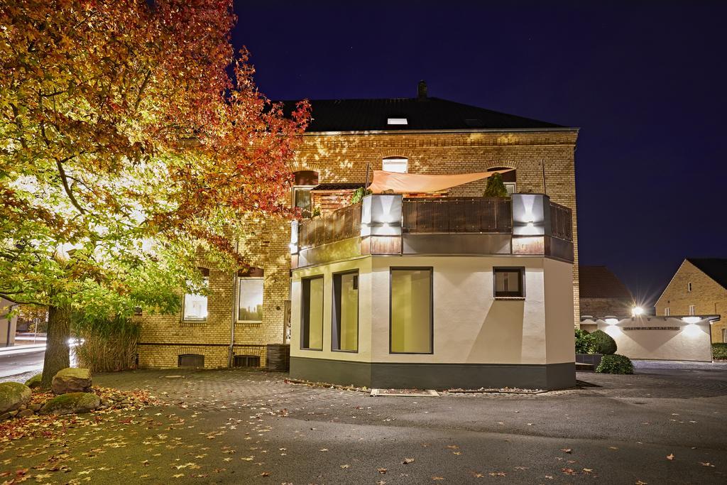 Hotel Zur Wartburg Реда-Віденбрюк Екстер'єр фото